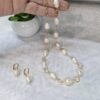 Collar con perlas de rio