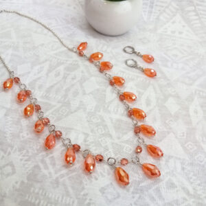 Collar de cristales checos y facetados color naranja