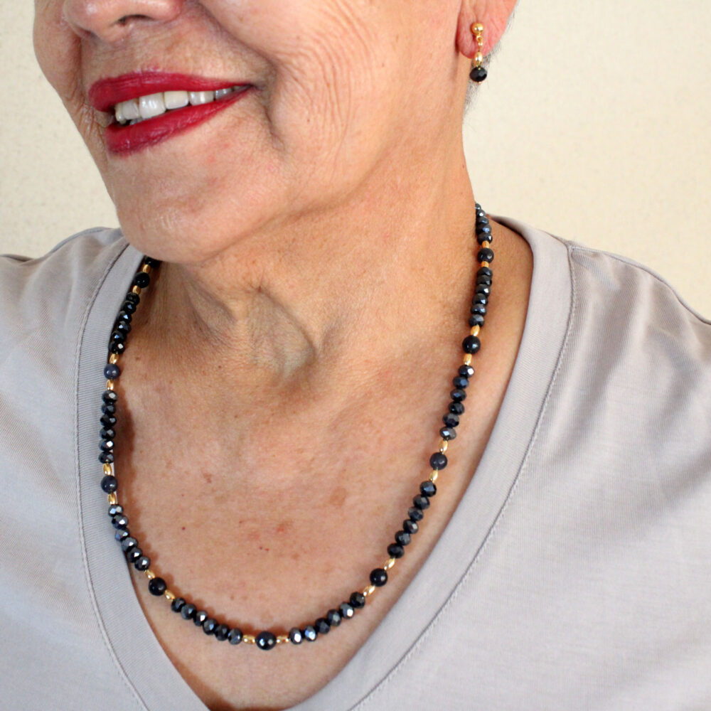 Collar de cristales negros y ágatas