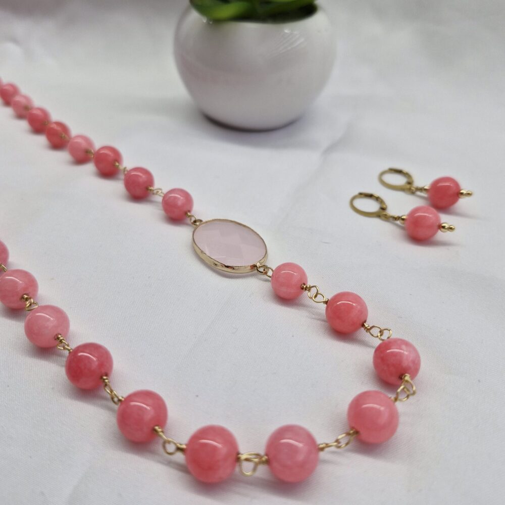 Collar de Ágatas rosa y dije oval