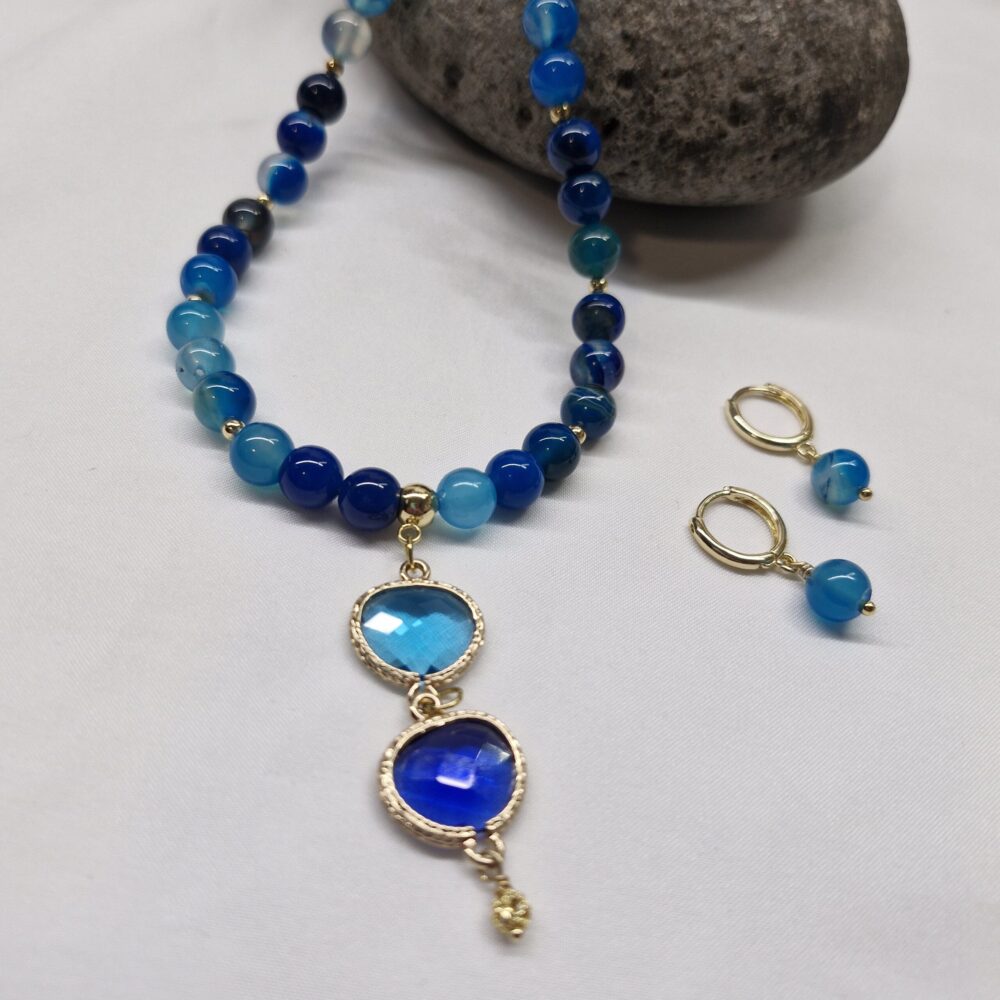 20260426_220809 Collar de Ágatas azul turquesa con dos dijes