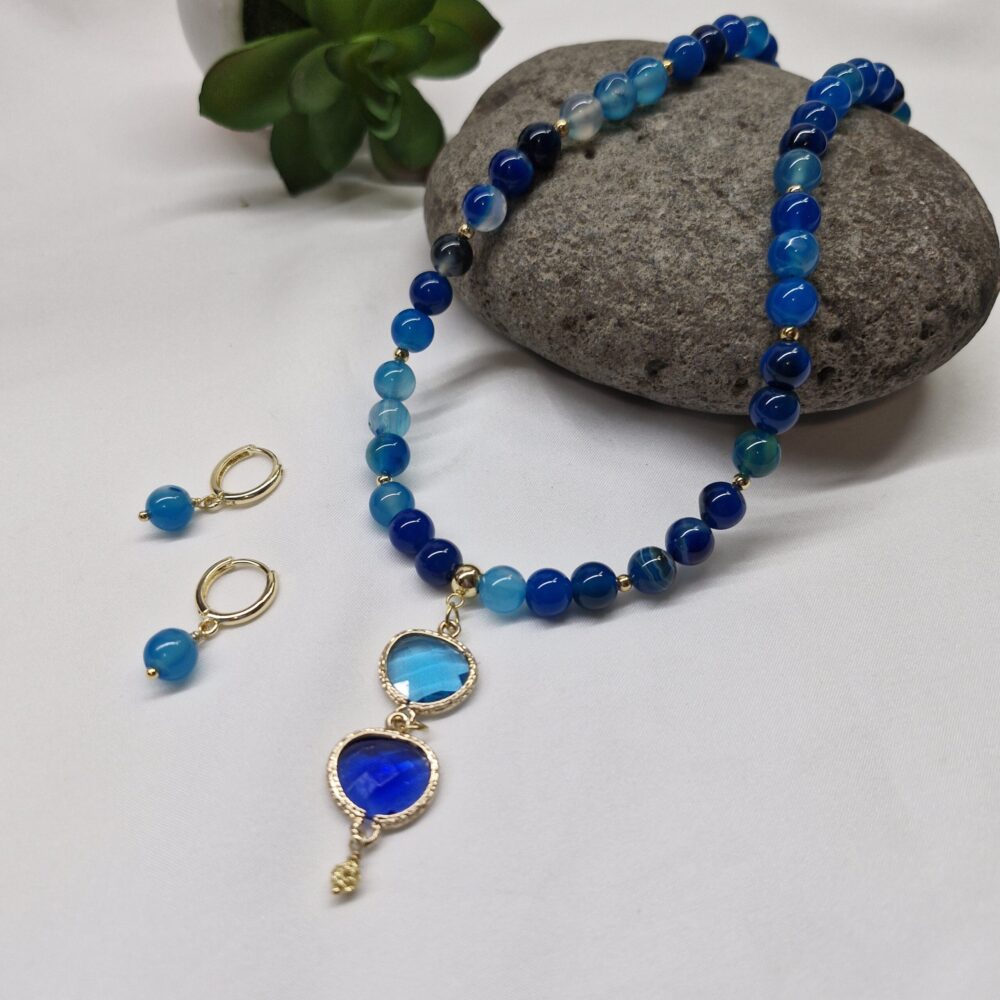 20260426_220900 Collar de Ágatas azul turquesa con dos dijes