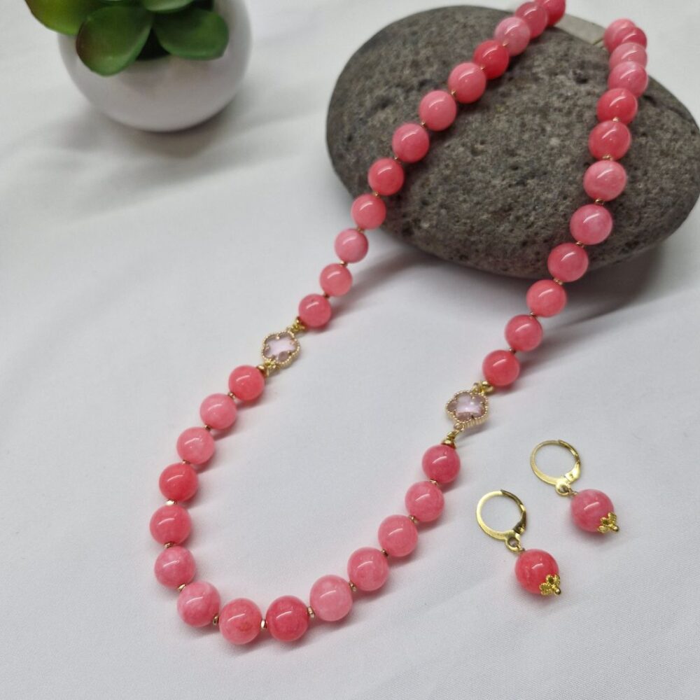 17 Collar jade rosa y dije tipo turco