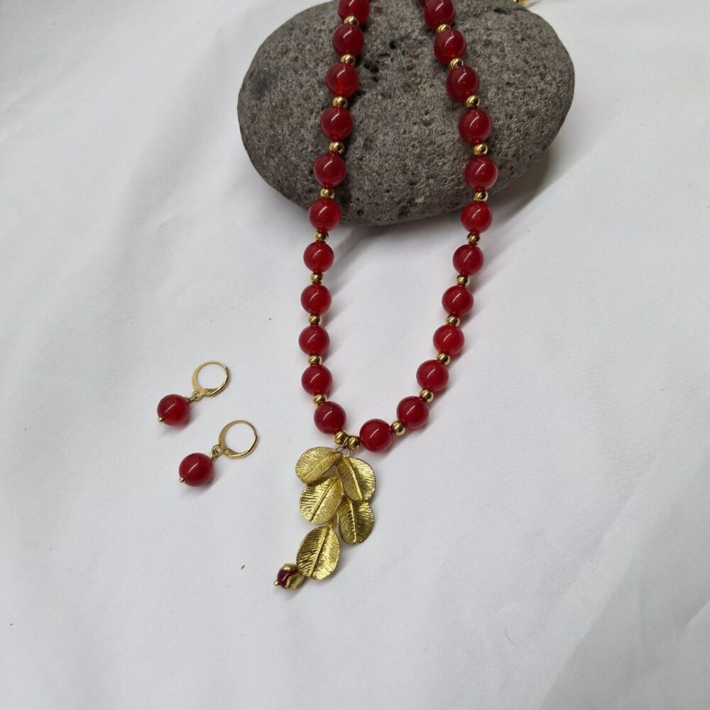 8 Collar de ágatas rojas